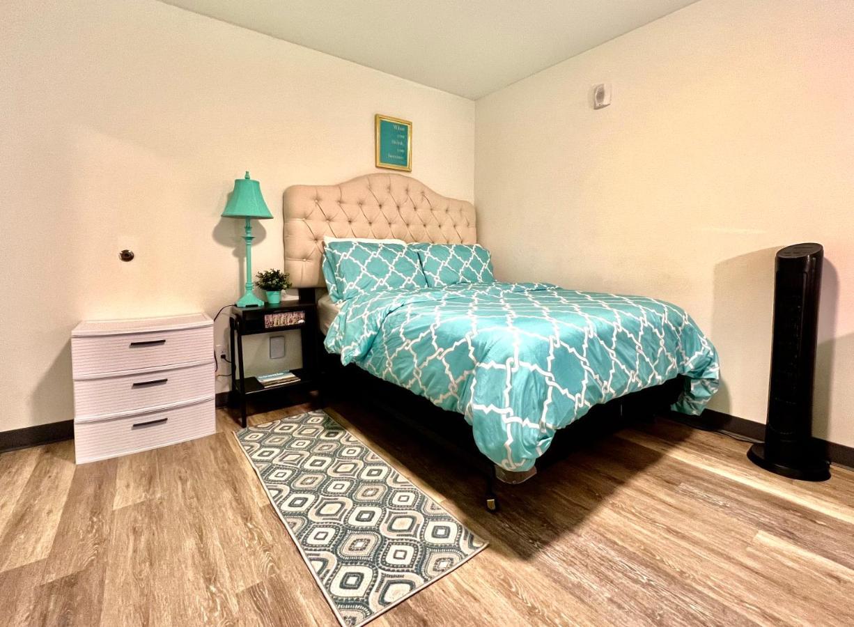 Private Room With Shared Bathroom On The 1St Floor 10 Minutes Walk To University Of Washington ซีแอตเทิล ภายนอก รูปภาพ
