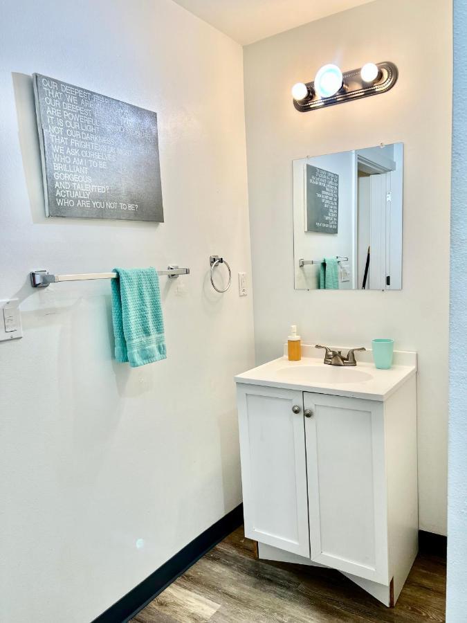 Private Room With Shared Bathroom On The 1St Floor 10 Minutes Walk To University Of Washington ซีแอตเทิล ภายนอก รูปภาพ