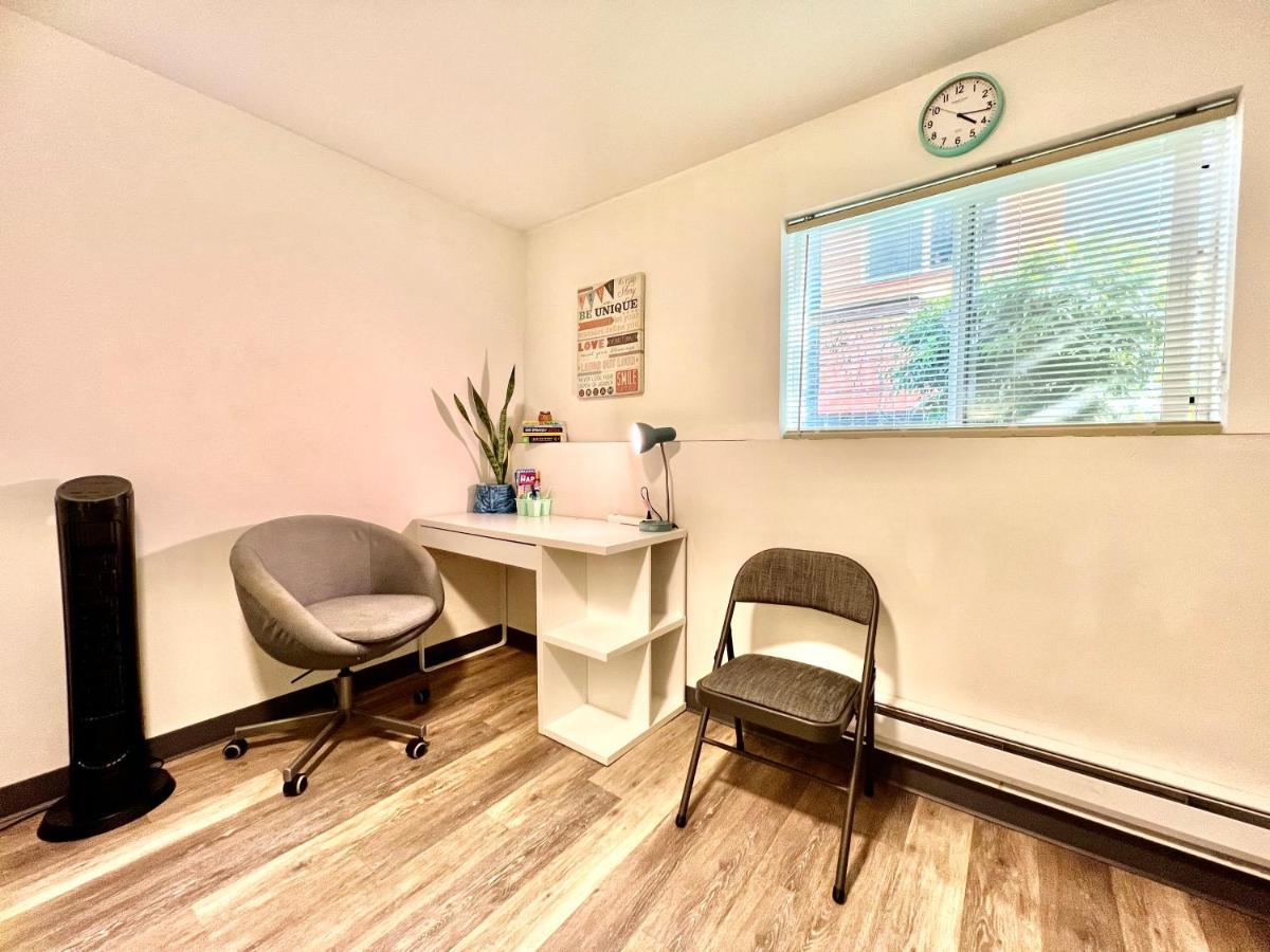 Private Room With Shared Bathroom On The 1St Floor 10 Minutes Walk To University Of Washington ซีแอตเทิล ภายนอก รูปภาพ