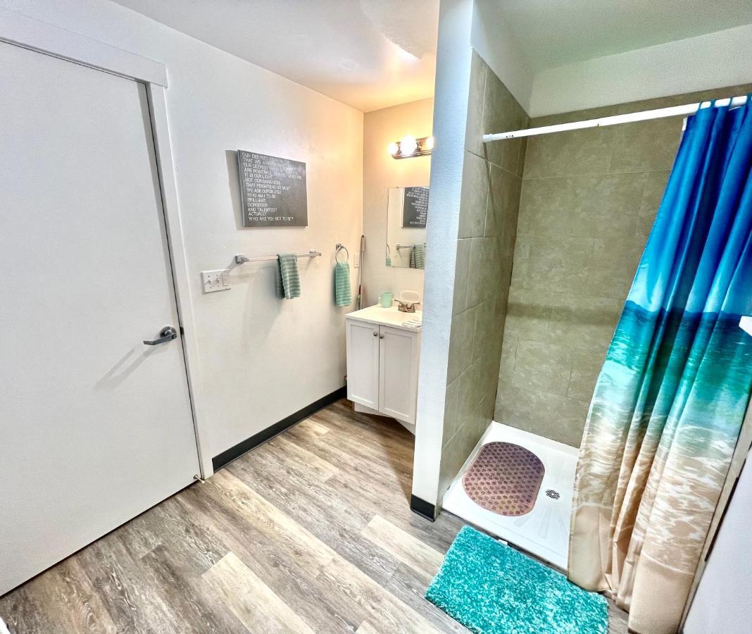Private Room With Shared Bathroom On The 1St Floor 10 Minutes Walk To University Of Washington ซีแอตเทิล ภายนอก รูปภาพ